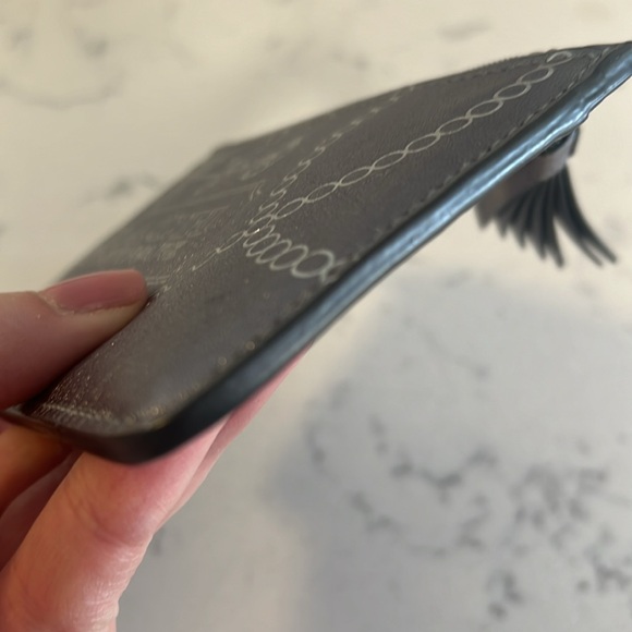 Coach pewter metallic silver card holder - Picture 7 of 7